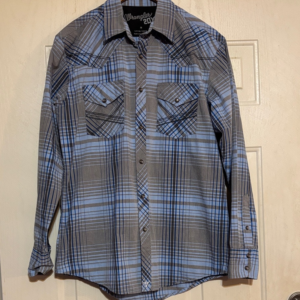 Wrangler‎ Western Men's Casual Blues and Gray Checkered Shirt With Pearl Snaps